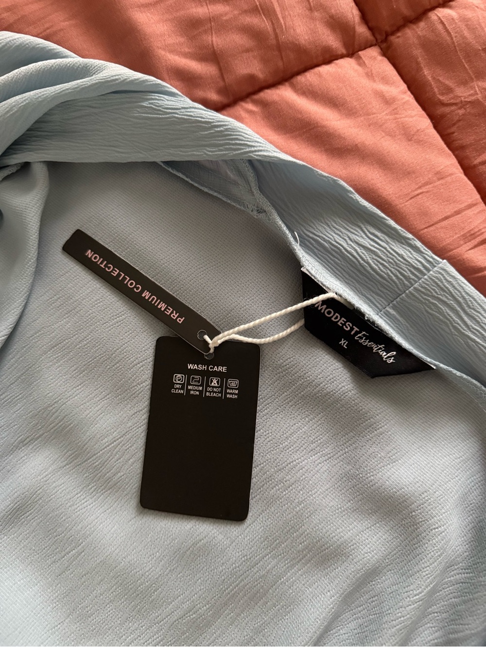 Modest essentials dress - Picture 3 of 4